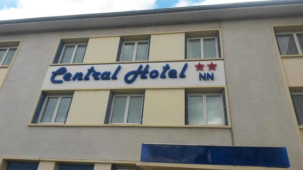 Central Hotel Saint-Priest  Bagian luar foto