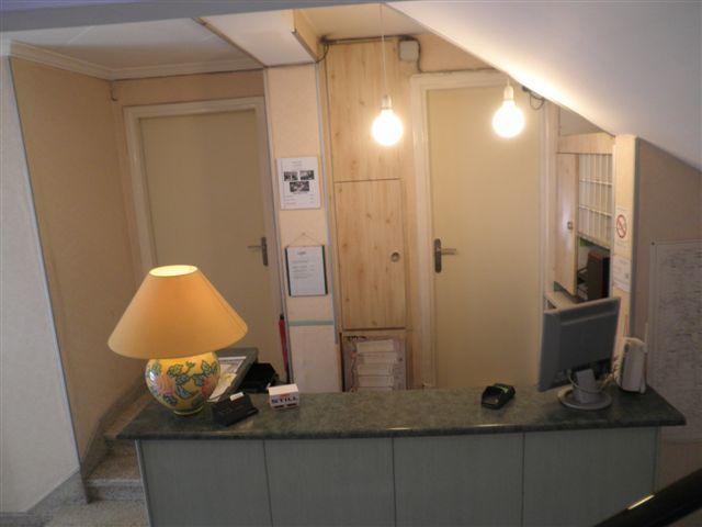 Central Hotel Saint-Priest  Bagian luar foto