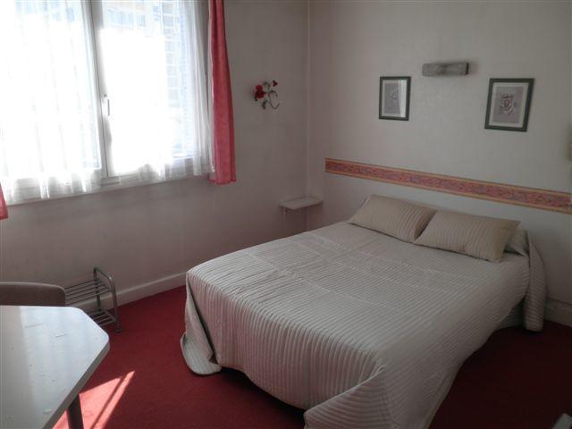 Central Hotel Saint-Priest  Bagian luar foto