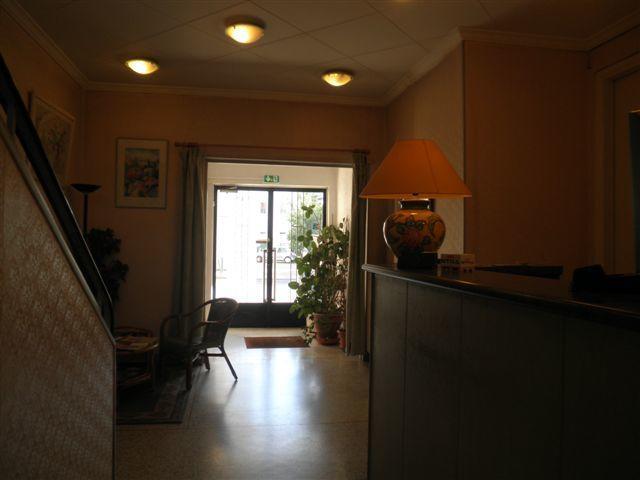 Central Hotel Saint-Priest  Bagian luar foto