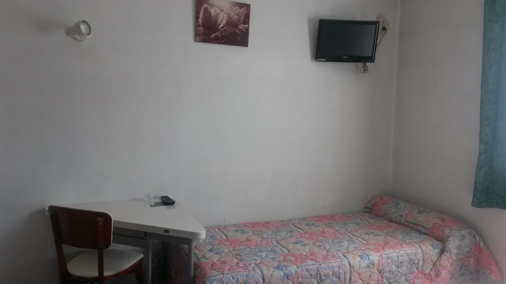 Central Hotel Saint-Priest  Ruang foto