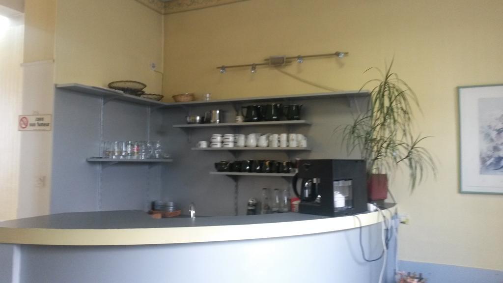 Central Hotel Saint-Priest  Bagian luar foto